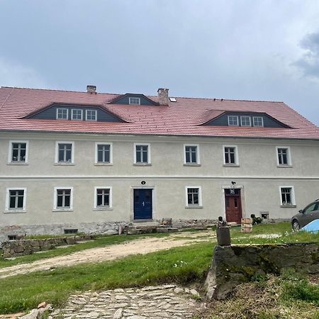 Hotel Dom Piwowara à Leśna Extérieur photo